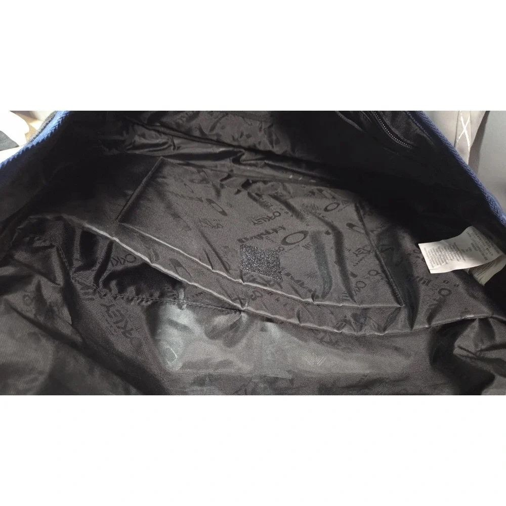 Oakley Messenger Bag  Blue Travel Adventure Carry On Laptop